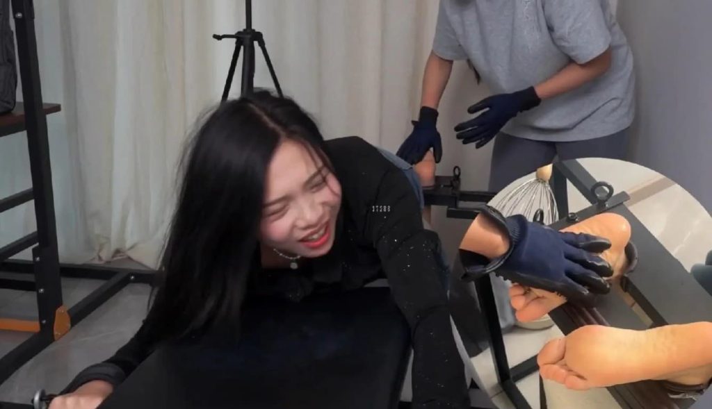 灯火大师 – 055 少妇小鱼被青春女大在线tk 无水印原版