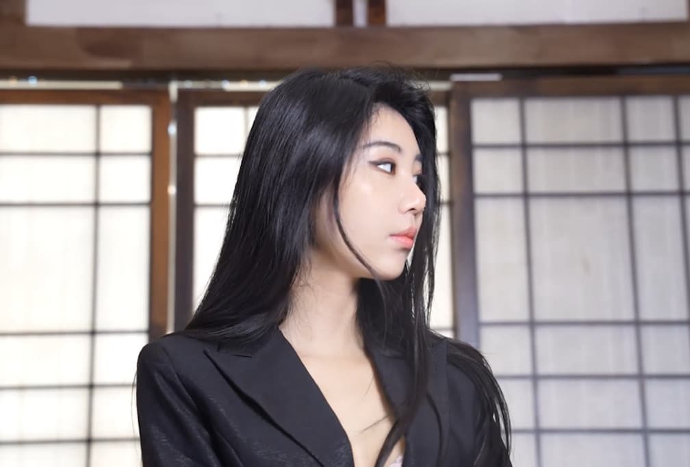 官官 商业女间谍之谁才是待宰的羔羊